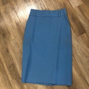 Women’s Banana Republic skirt - size 2